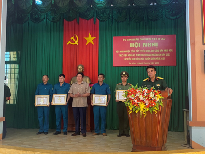 Hội nghị rút kinh nghiệm công tác tuyển chọn, gọi công dân nhập ngủ năm 2023